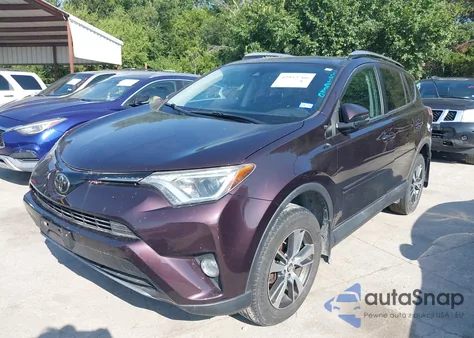 2018 Toyota Rav4 Xle z USA, uszkodzony, nr VIN 2T3RFREV2JW784287